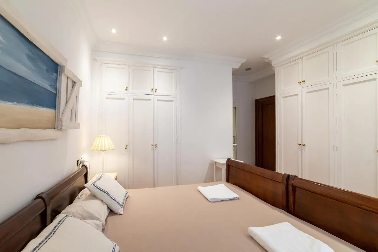 La Concha Cozy Balcony Apartment By Cisan Rentals San Sebastian
